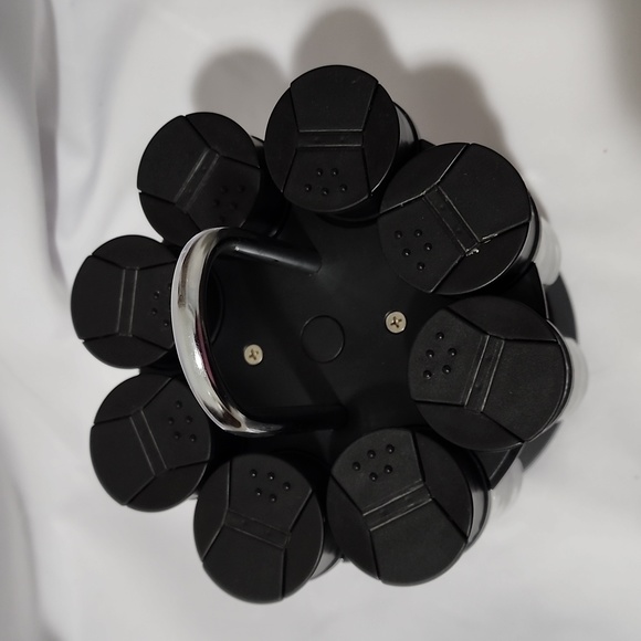 Spice Rack with 8 Jars, metal rotating carousel - Picture 3 of 9